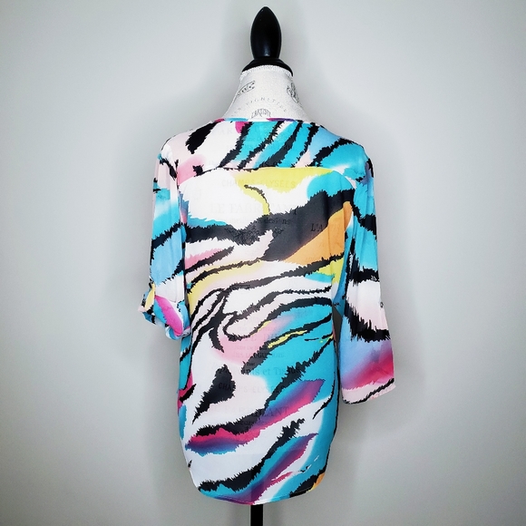 Yumi Kim | Silk Lizzie Watercolor Button Blouse - Picture 7 of 8